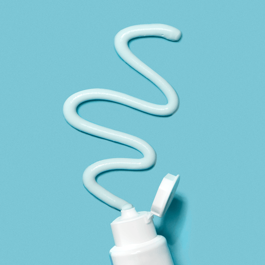 PASTA DE DIENTES MULTIACCIÓN GLISTER CON FLUORURO 200 G