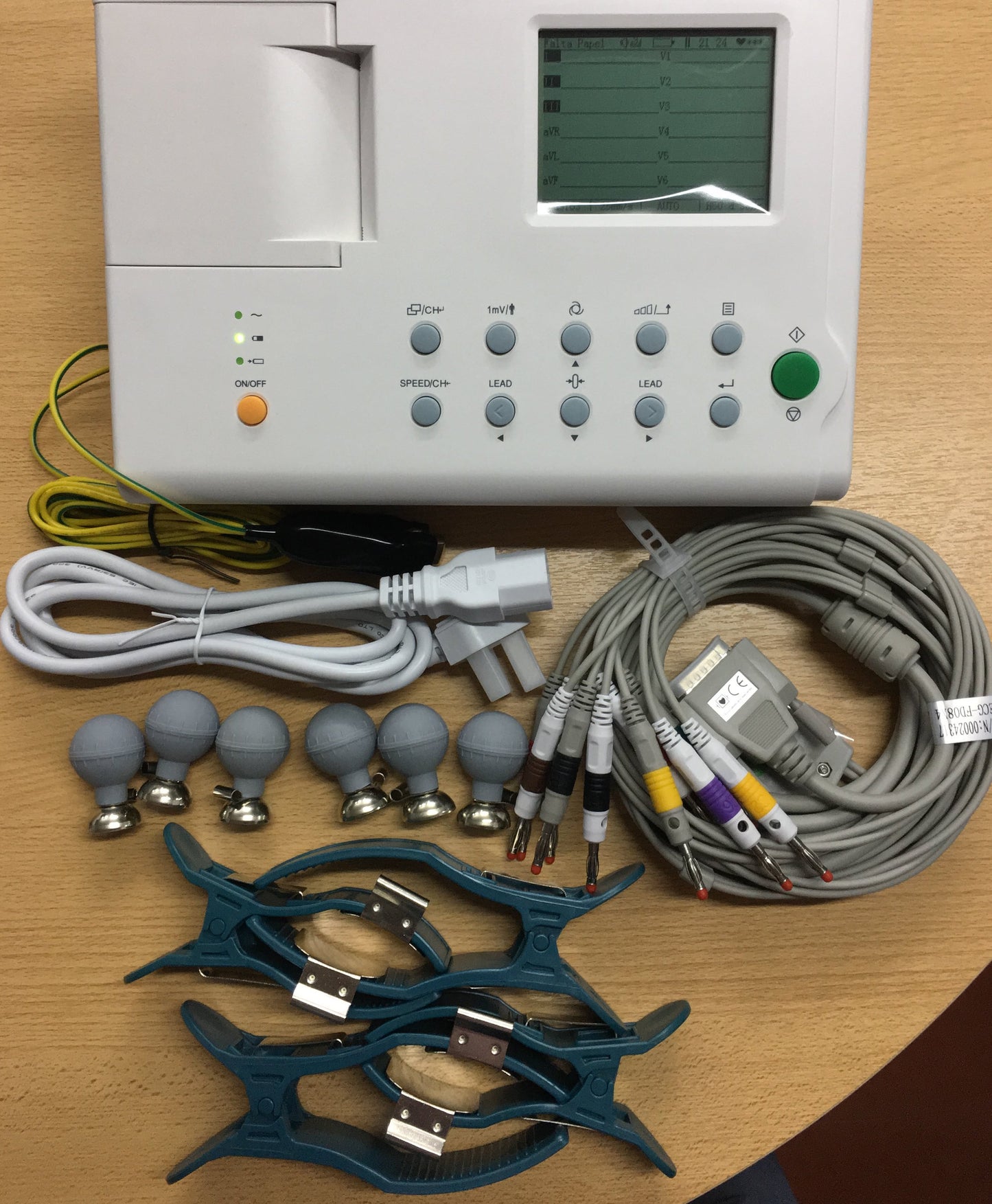 Electrocardiógrafo Biocare Ecg-3010 3 Canales